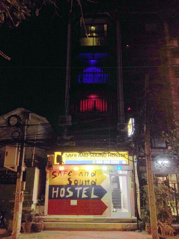 Safe And Sound Hostel Chiang Mai Exterior foto